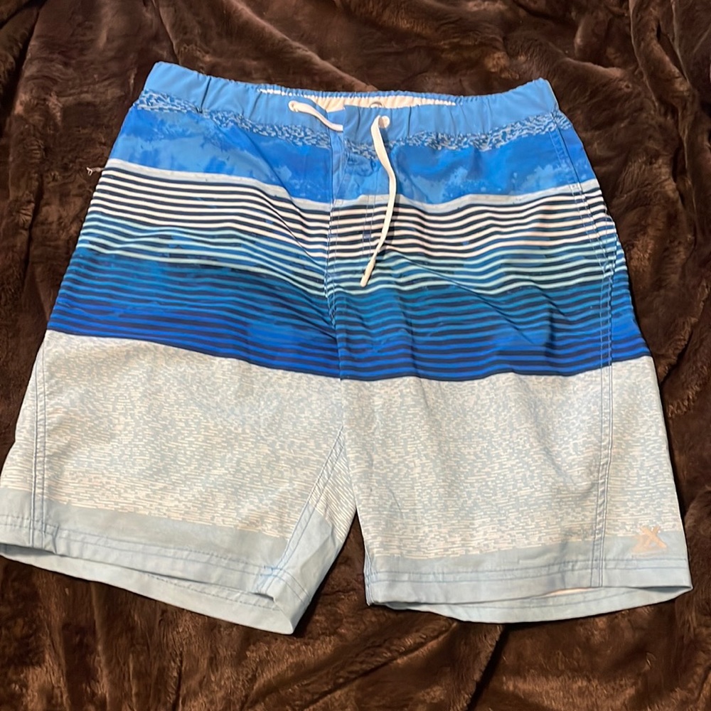 Men’s swimming trunks